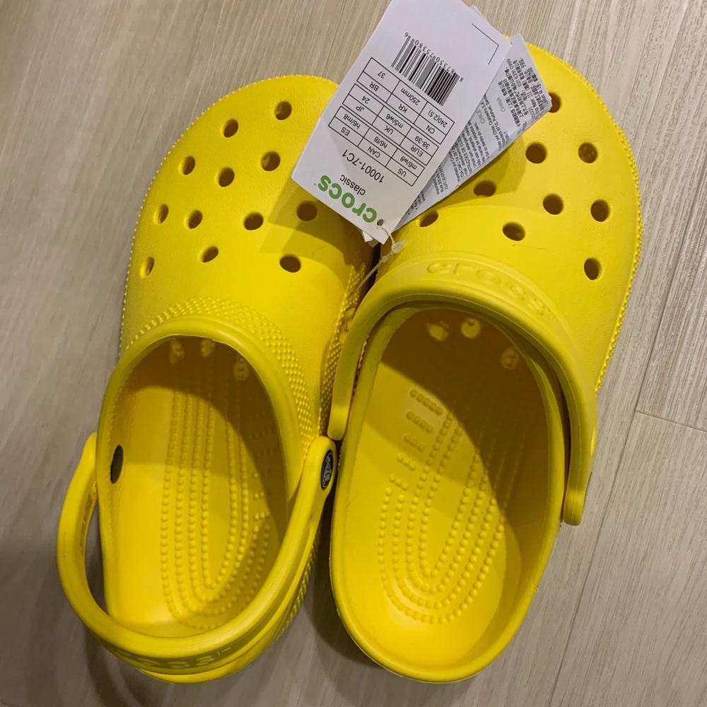 Crocs
